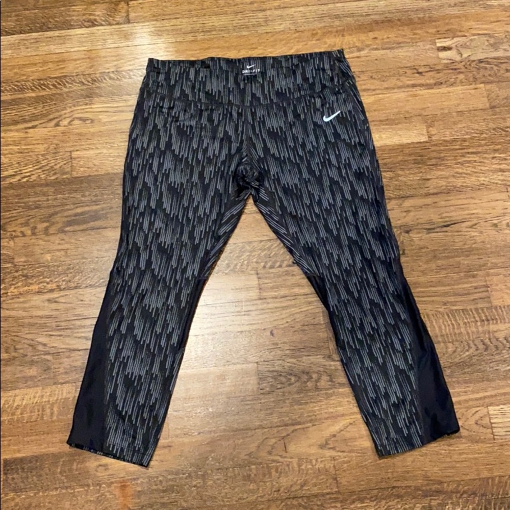Nike Dri-Fit Capri Legging